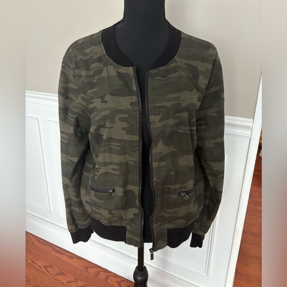 Sanctuary camo zip up jacket size L - Picture 7 of 9